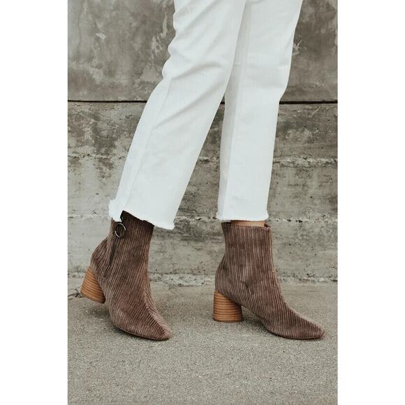 Sbicca Corduroy Ankle Boots Womens 7.5 Taupe Brown Side Zip Retro Groovy Hippie - Picture 12 of 12